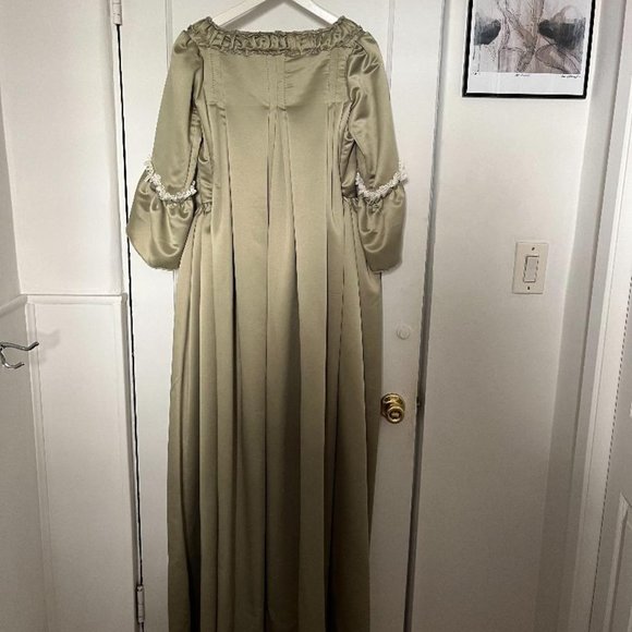 Robe a la Francais Rococo dress, 18th century Europe - Picture 11 of 14